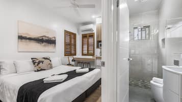 1 ๊ฐ์ ์นจ์ค, ๊ณ ๊ธ ์นจ๊ตฌ, ๋ฏธ๋๋ฐ, ๊ฐ๊ฐ ๋ค๋ฅธ ์คํ์ผ์ ์ธํ
๋ฆฌ์ด