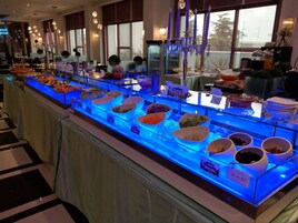 朝食 (郷土料理)、毎日提供 (無料)