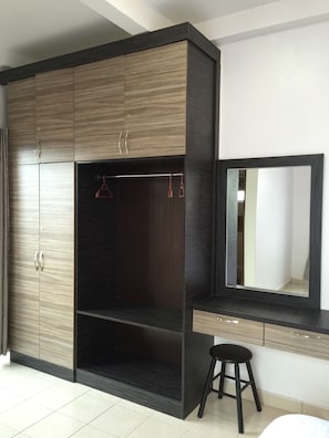 Premier Apartment, 3 Bedrooms | Room amenity