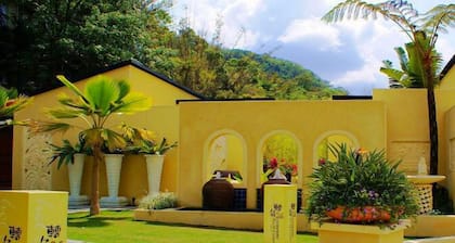 No. 26 Corner Villa Resort