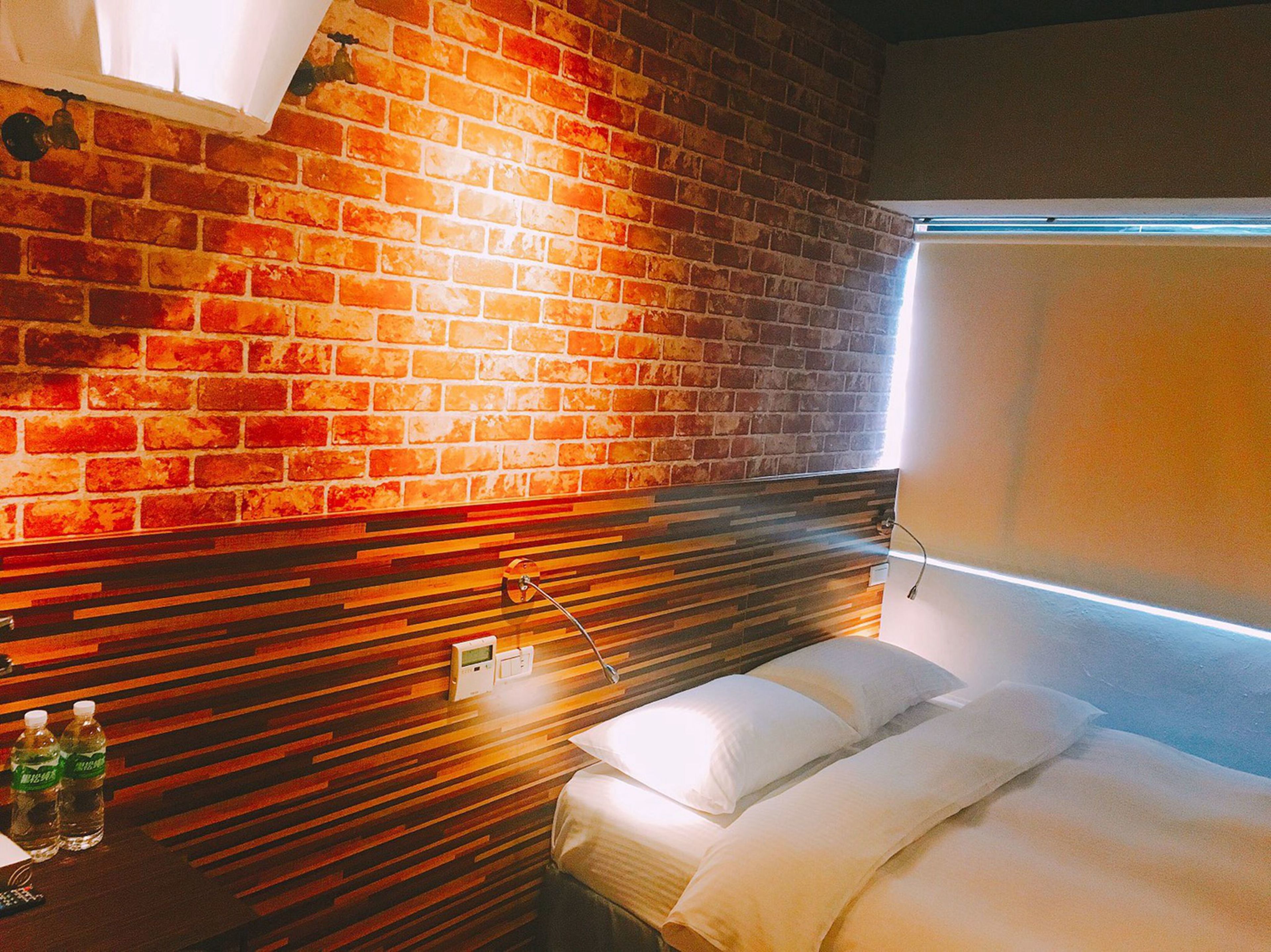 business double room (b) | individually decorated, desk, blackout curtains, free wifi