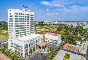 Front of property - Muong Thanh Luxury Ca Mau Hotel (Ca Mau)