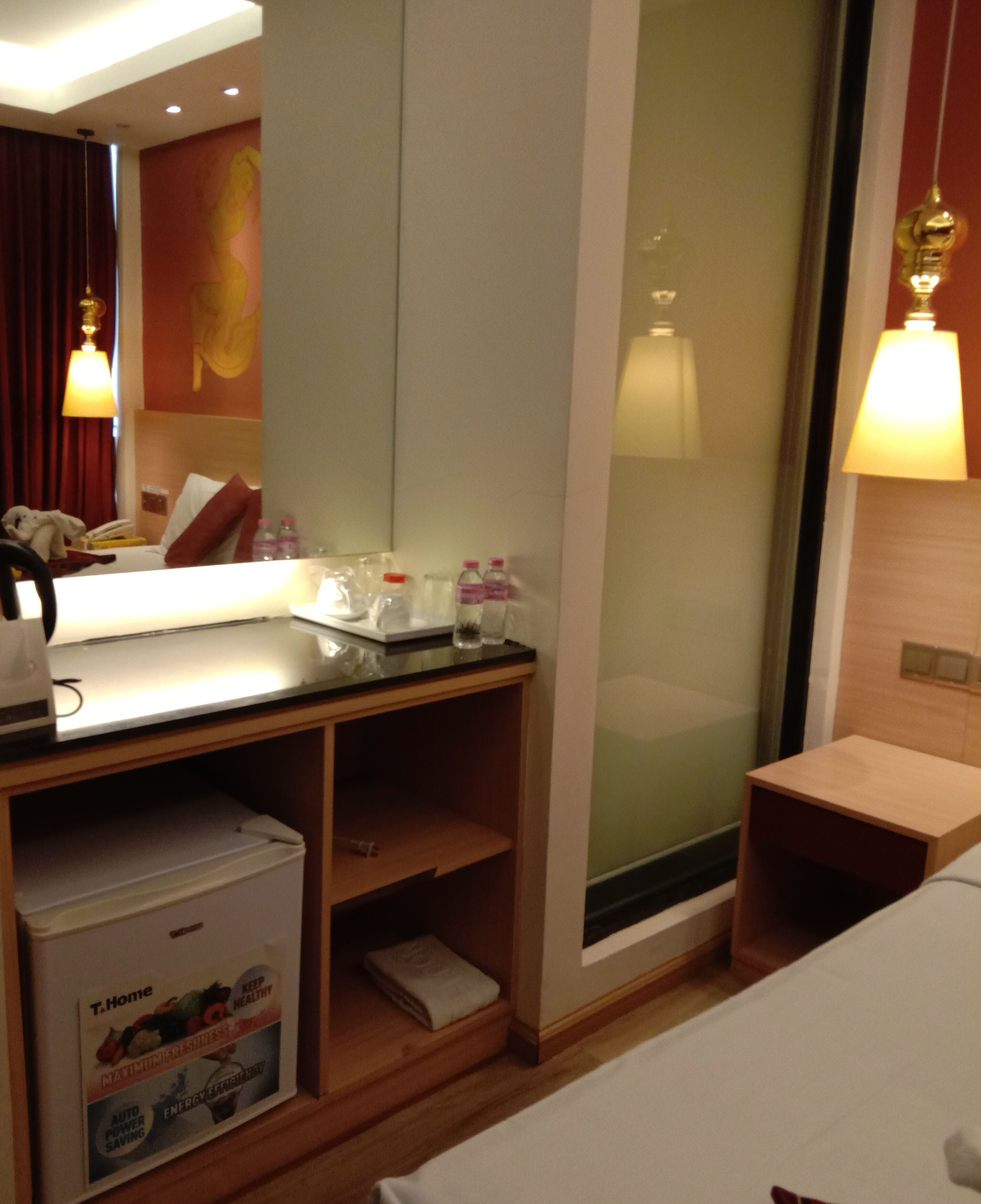 family room | minibar, in-room safe, desk, blackout curtains