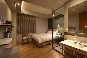 Economy Double Room | Premium bedding, down comforters, pillowtop beds, free WiFi - Tourism Inn (Tainan)
