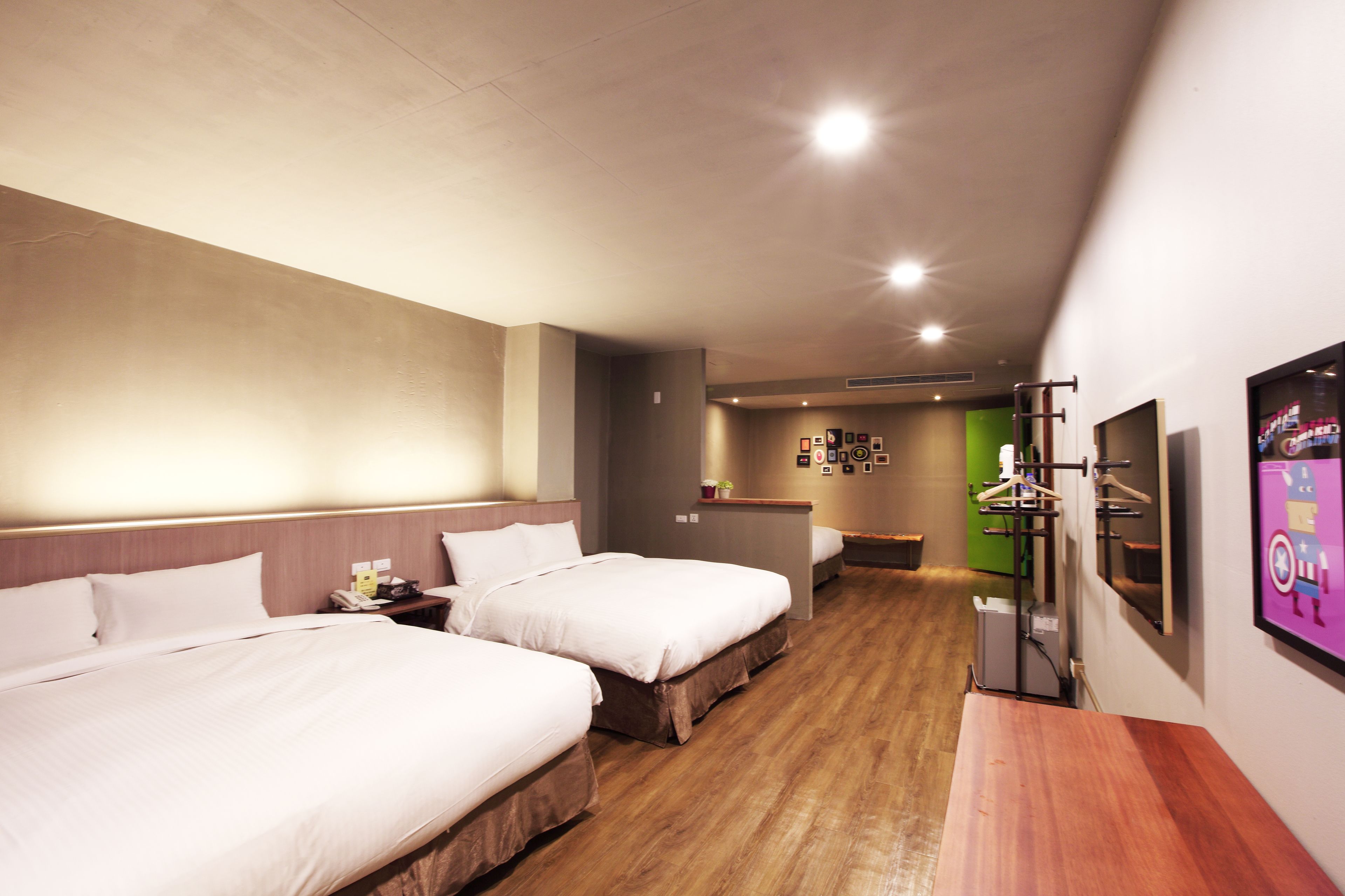 room for six | 1 bedroom, premium bedding, down duvets, pillow-top beds