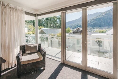 Blue Peaks Apartments