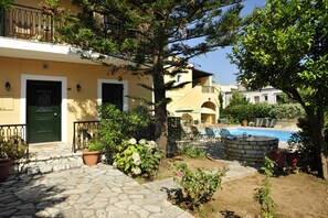 Courtyard - Ariti Complex (Corfu)
