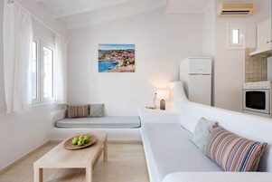 Apartment | Rollaway beds, free WiFi