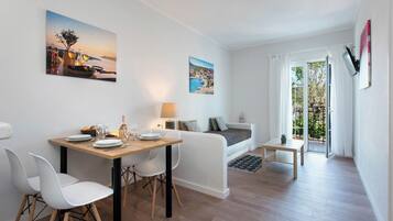 Apartment | Living area | 24-inch TV with digital channels