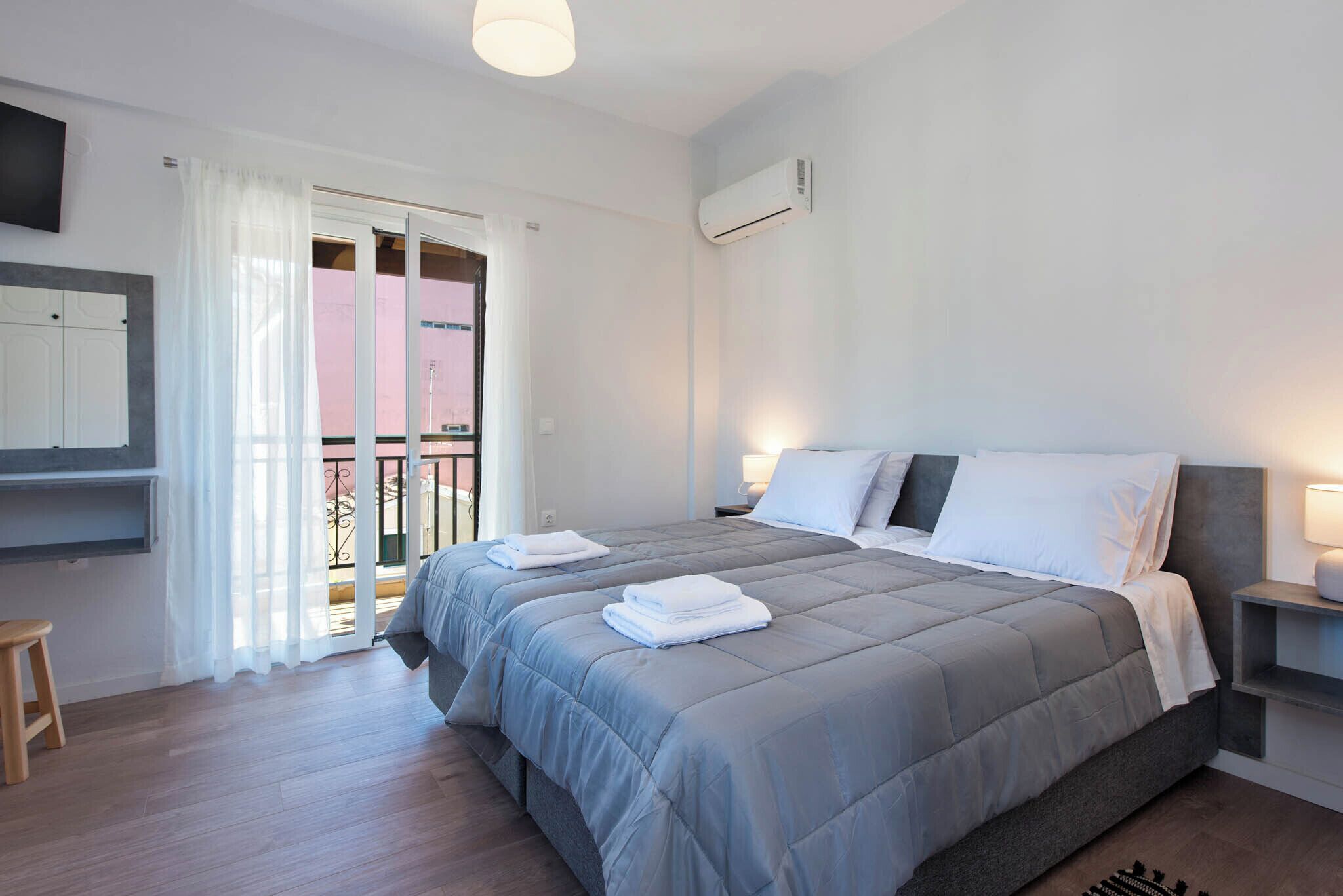 Studio | Rollaway beds, free WiFi