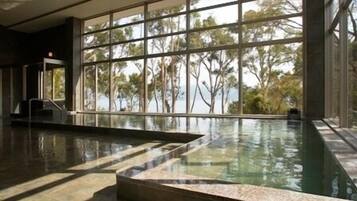 Piscine couverte