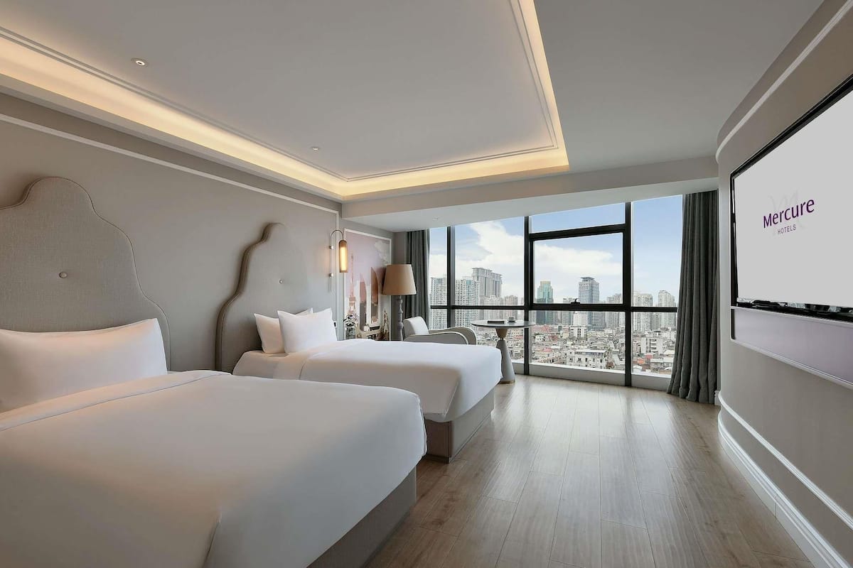 Superior Room, 2 Twin Beds | Minibar, desk, soundproofing, free WiFi