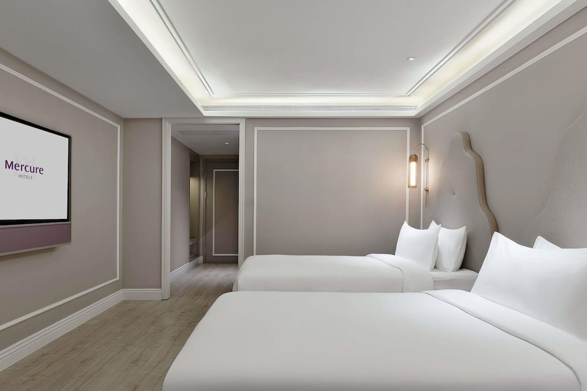 1 bedroom, minibar, desk, soundproofing