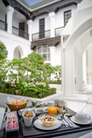 Breakfast, lunch and dinner served  - Riad Elisa (Marrakech)