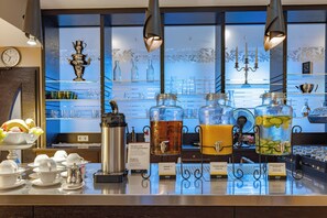Daily to-go breakfast for a fee - Garner Hotel Post Aschaffenburg by IHG (Aschaffenburg)