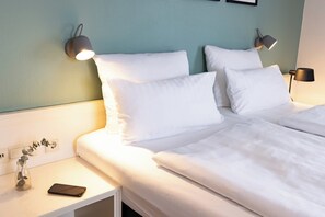 In-room safe, desk, soundproofing, free WiFi