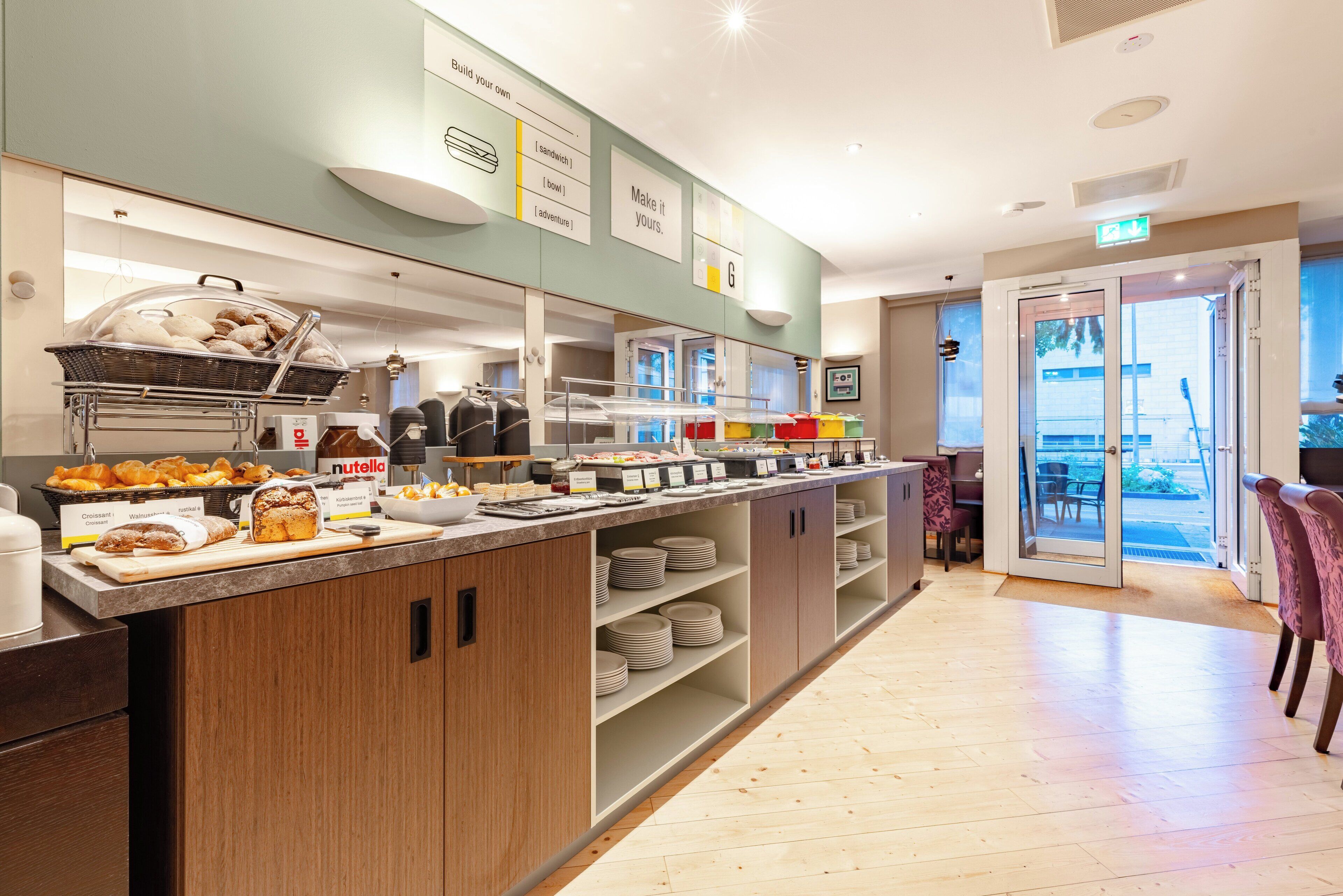 daily to-go breakfast (eur 17 per person)