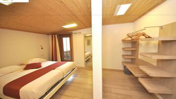 1 bedroom, in-room safe, cots/infant beds, rollaway beds