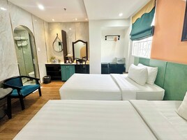 Quarto duplo premier (Window) | Roupas de cama premium, frigobar, cofres nos quartos, escrivaninha
