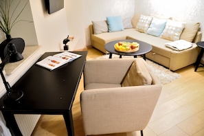 Apartment, Balcony | Living room | LCD TV - TOP Apartments 2 (Szczecin)