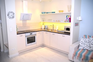 Apartment, 1 Bedroom | Private kitchen | Fridge, microwave, oven, stovetop - TOP Apartments 2 (Szczecin)