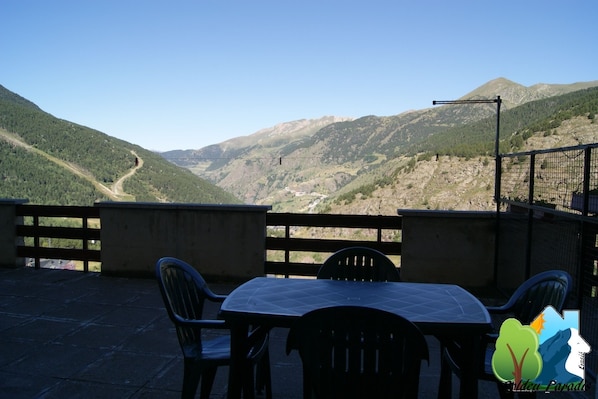 Superior Apartment, 3 Bedrooms, Balcony (BON PB) | In-room safe, blackout drapes, iron/ironing board - Soldeu Paradis (Soldeu)