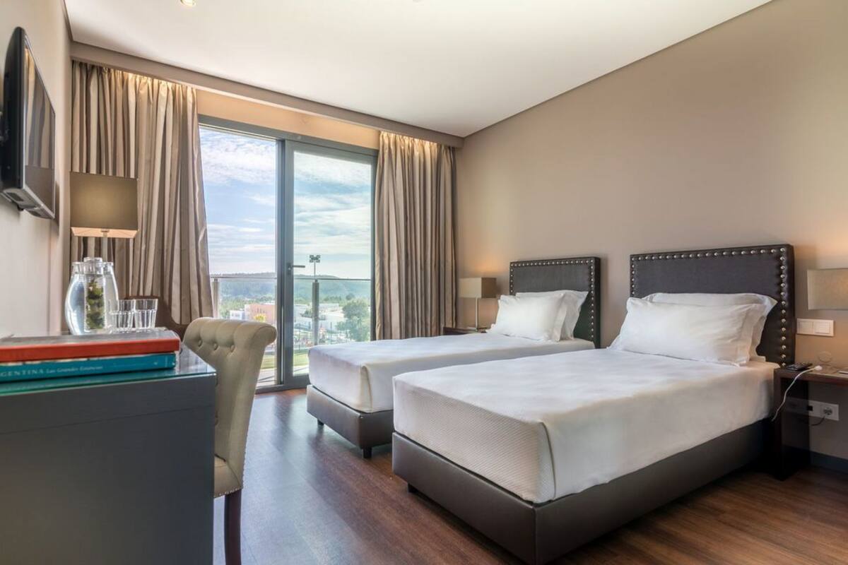 twin room | in-room safe, soundproofing, rollaway beds, free wifi