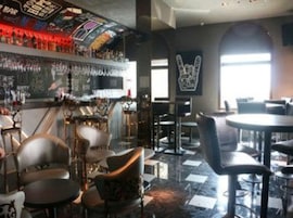 Bar (en el alojamiento)