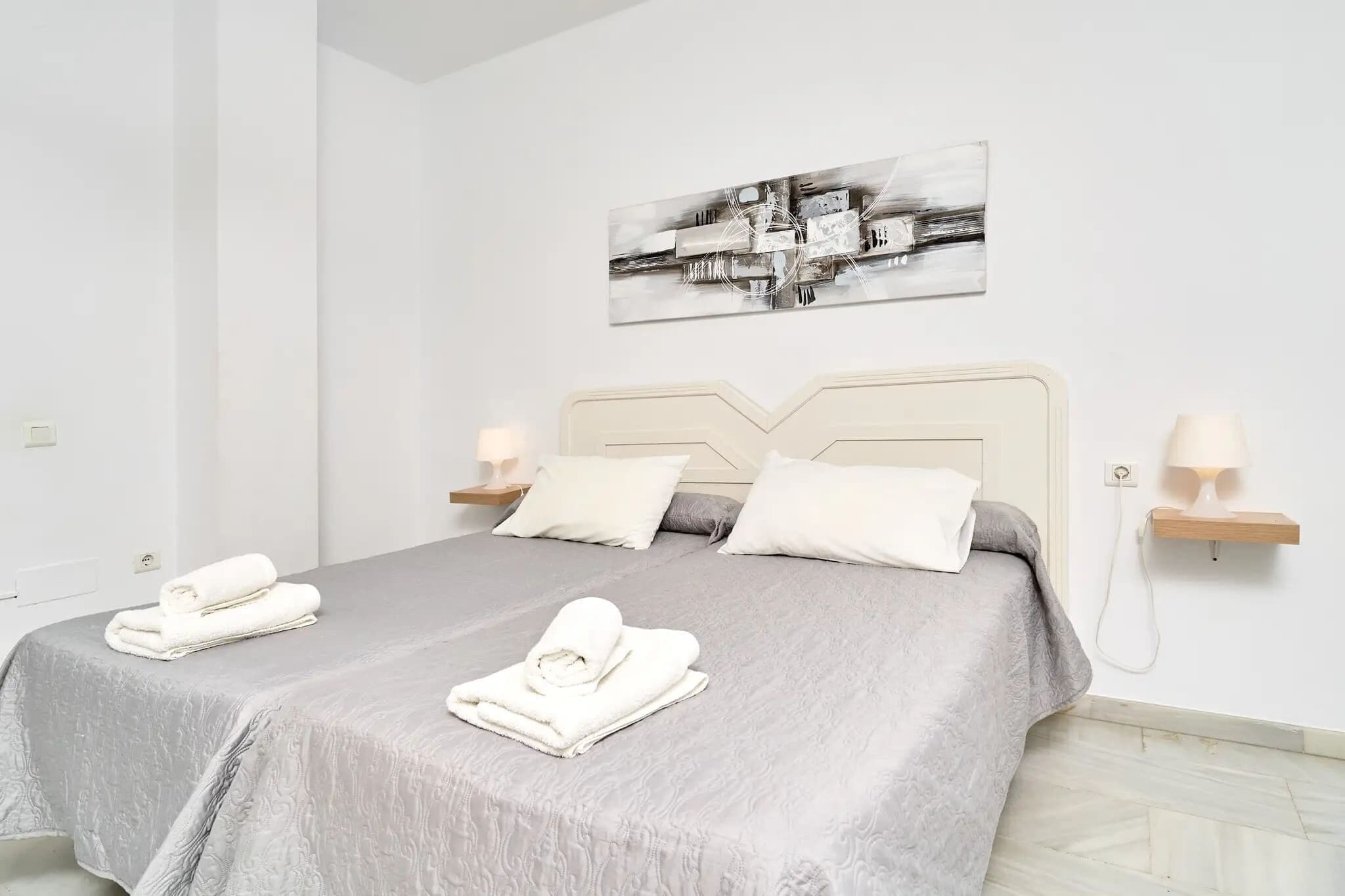Apartment, 3 Bedrooms, Terrace (Apartamento BB) | 2 bedrooms, in-room safe, individually decorated, individually furnished