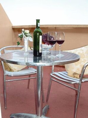 Double Room | Balcony - Fairhill House Hotel (Clonbur)