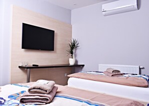 Escritorio, camas extra y wifi gratis