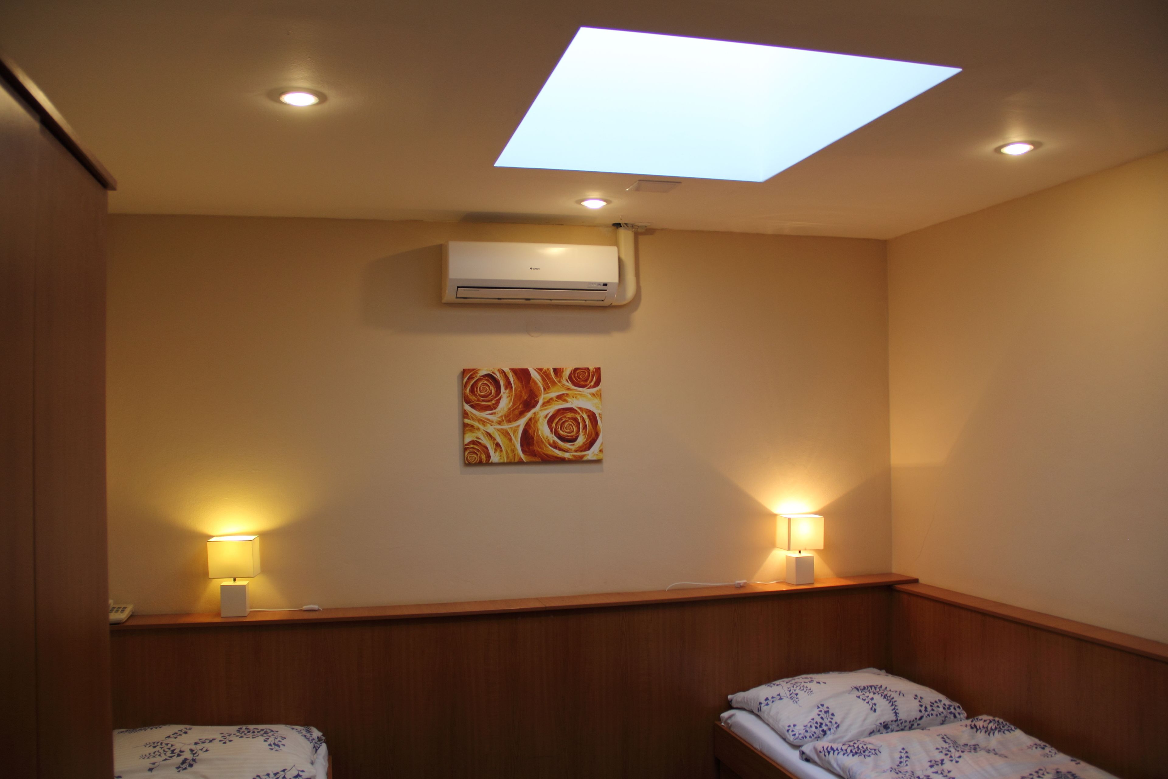 Double or Twin Room | Desk, free WiFi, bed sheets