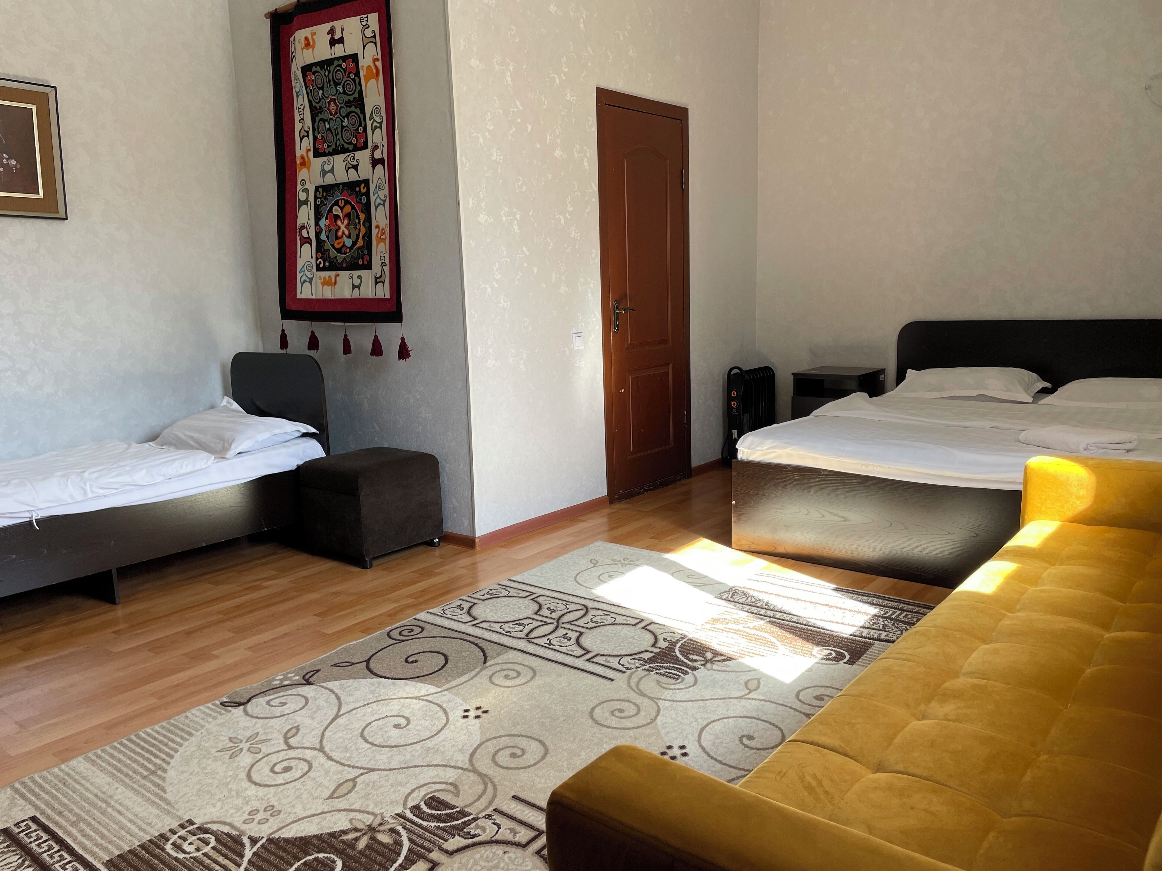 舒适双人房, 浴缸 | 办公桌、隔音、熨斗/熨板、免费 WiFi