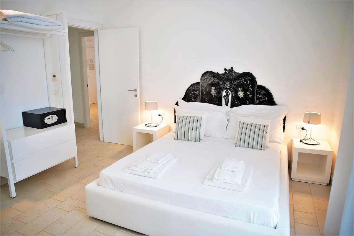 Royal Suite (6 pax) | 1 bedroom, premium bedding, minibar, in-room safe