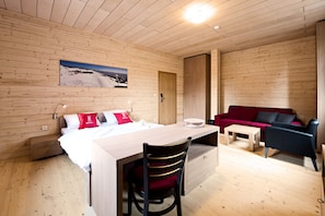 In-room safe, desk, blackout curtains, bed sheets - Eko sport hotel Björnson (Demanovska Dolina)