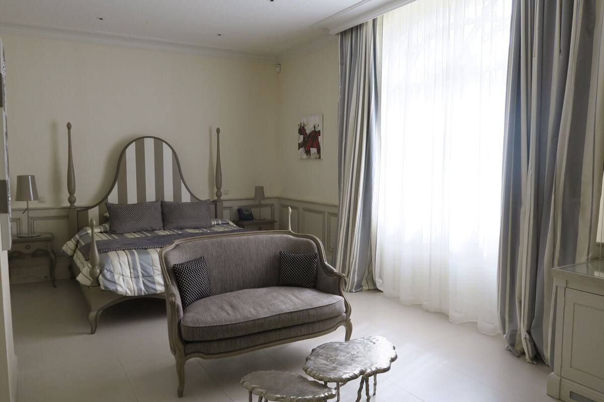Dobbeltrom – deluxe, privat bad (Rose Perrière)
