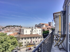 Penthouse Apartment, 2 Bedrooms | Balcon