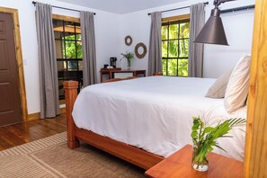Deluxe Room, Ocean View, Oceanfront (Key Deluxe) | In-room safe, soundproofing, free WiFi, bed sheets