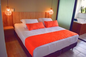 Habitación superior, 1 cama matrimonial | Wifi gratis y ropa de cama 