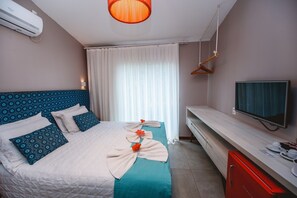 Exclusive Suite, 1 Bedroom | Minibar, individually furnished, blackout drapes, free WiFi - Pousada Verdes Mares (Fernando de Noronha)