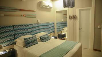 Luxury Suite | Minibar, individually furnished, blackout drapes, free WiFi