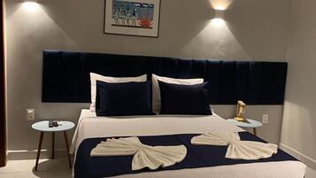 Standard Twin Room | Minibar, desk, blackout drapes, bed sheets