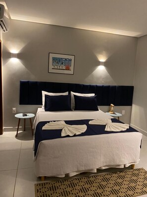 Standard-Zweibettzimmer | Minibar, Schreibtisch, Verdunkelungsvorhänge, Bettwäsche