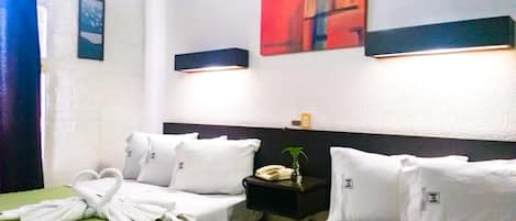 Bureau, Wi-Fi gratuit, draps fournis