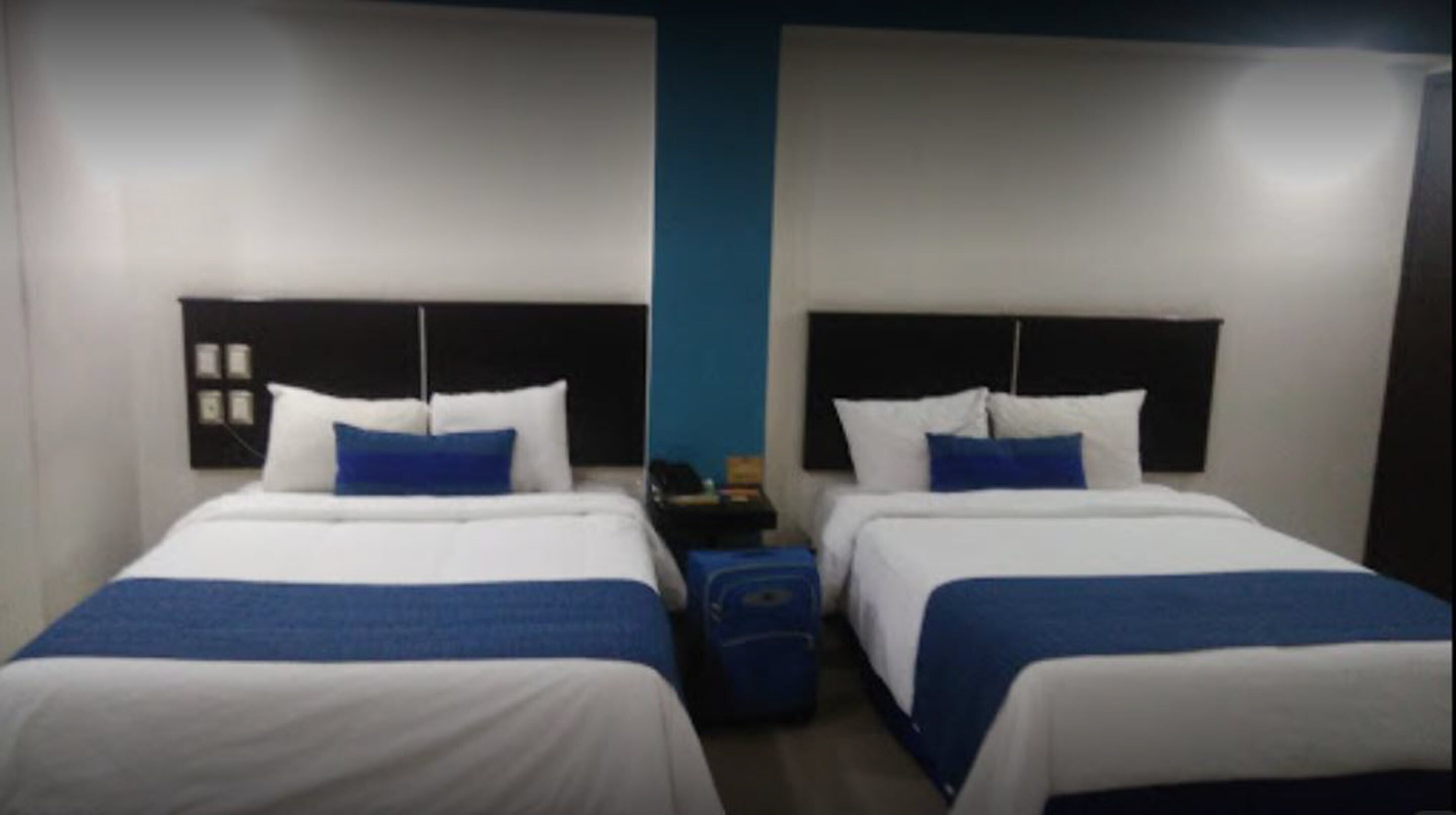 Desk, rollaway beds, free WiFi