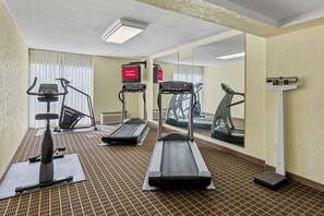 Fitness facility - Red Roof Inn Cambridge, OH (Cambridge)