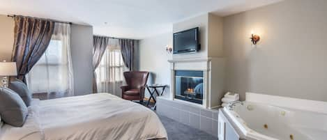 Deluxe Room, 1 King Bed | Jetted tub