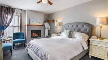 Room, 1 Queen Bed, Fireplace