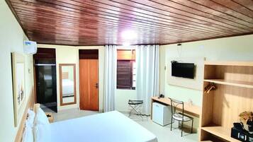 Standard Triple Room | Minibar, desk, free WiFi, wheelchair access