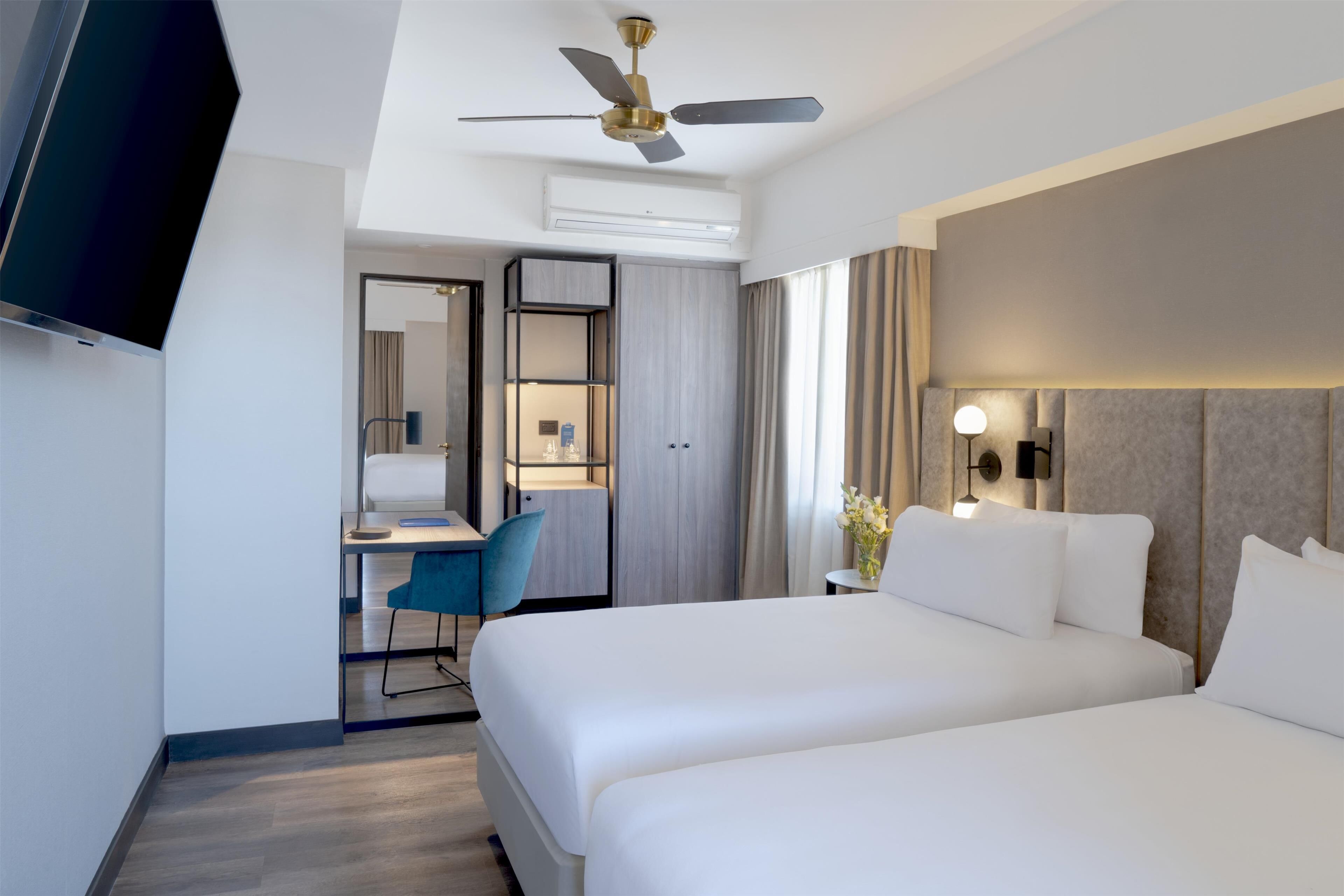 family triple room | 1 bedroom, minibar, desk, free wifi